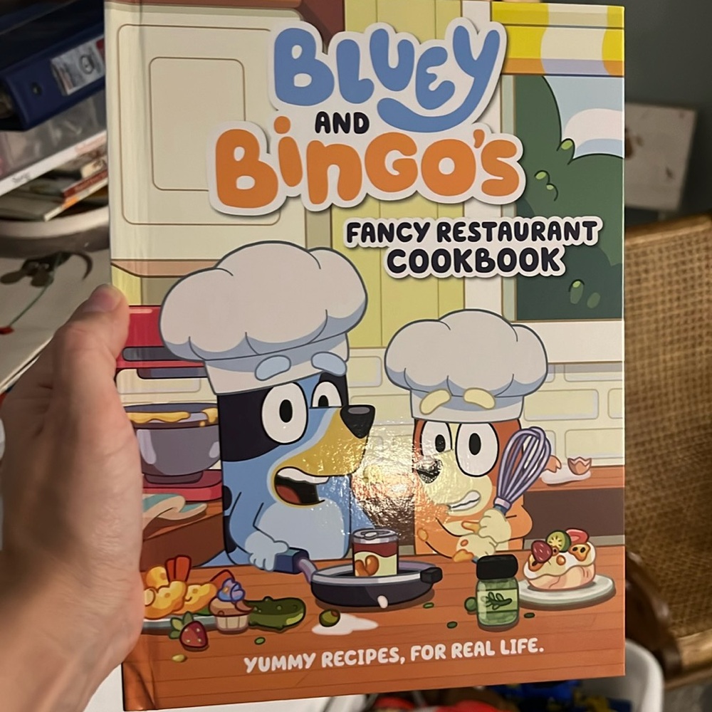 NEW Bluey and Bingo Fancy Restaurant Cookbook